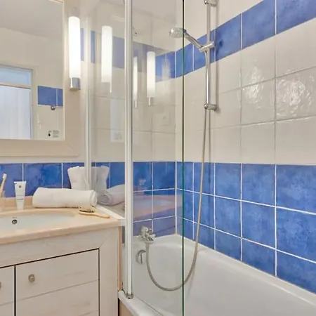 Appartement Superbe 50m De La En Bord De Hyères